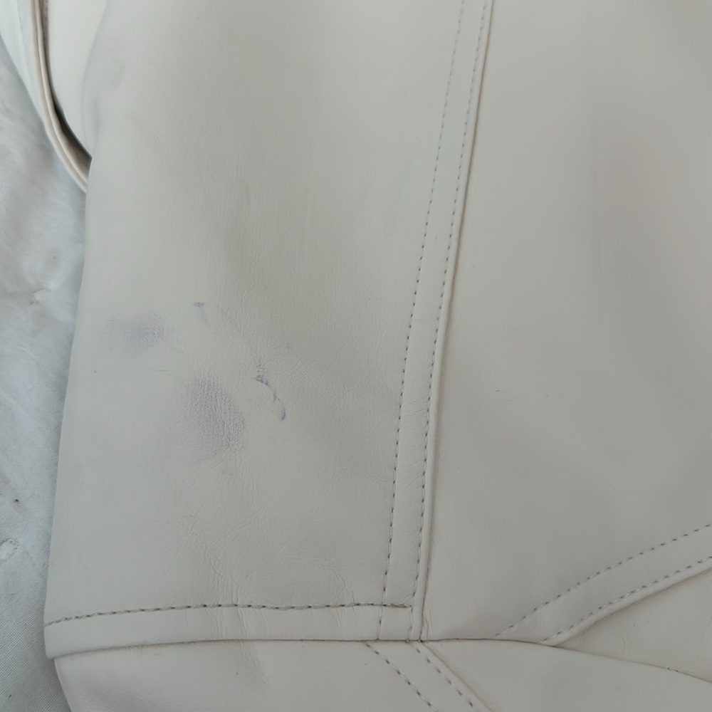 🤍 - Picture 6 of 7